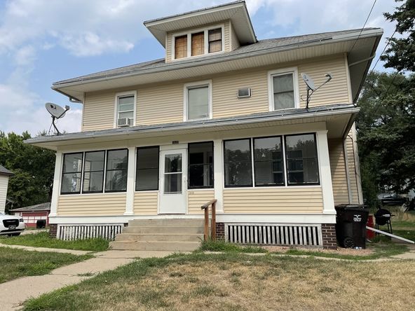 1620 & 1612 Rustin St, Sioux City, IA 51106